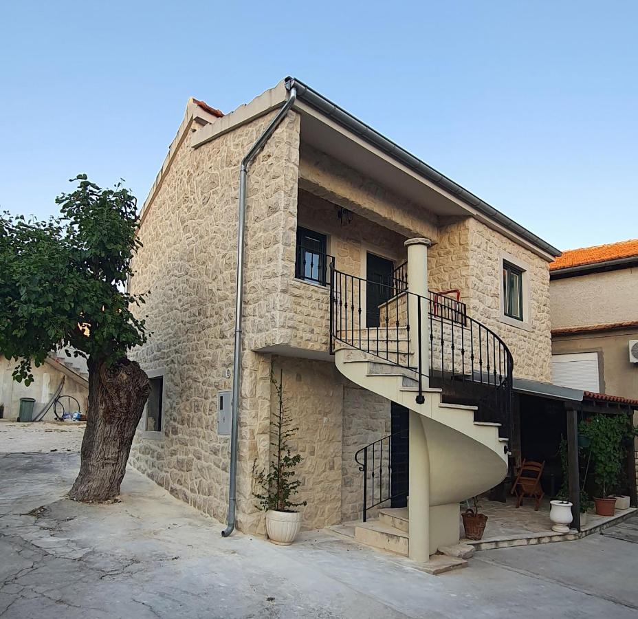 Holiday Home Jakov 비빈제 외부 사진