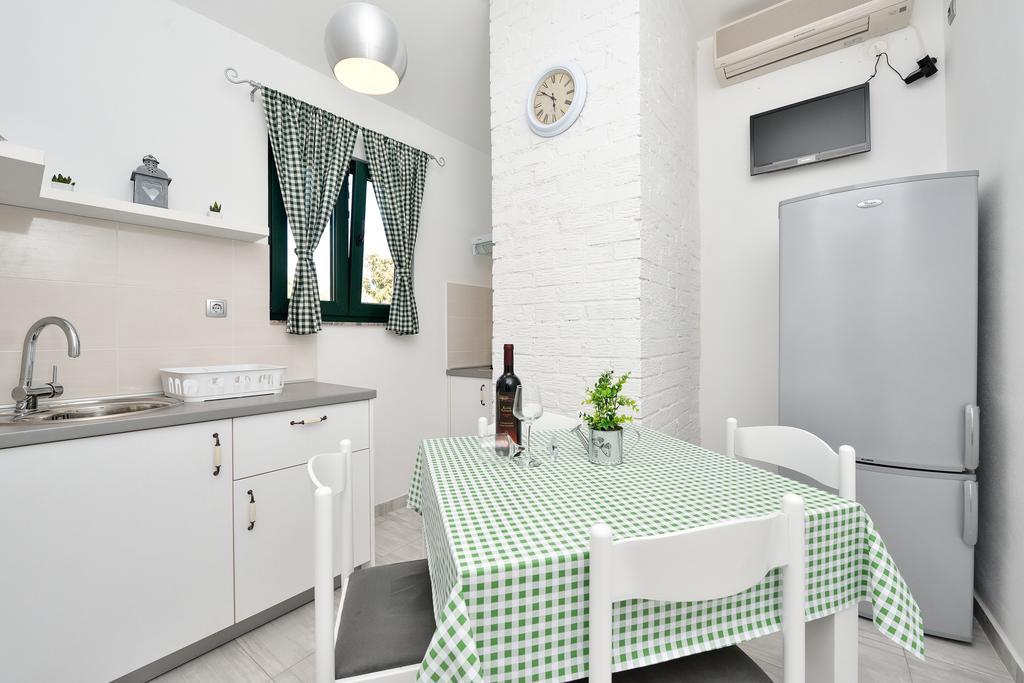 Holiday Home Jakov 비빈제 외부 사진