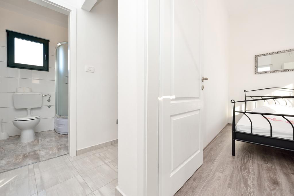 Holiday Home Jakov 비빈제 외부 사진