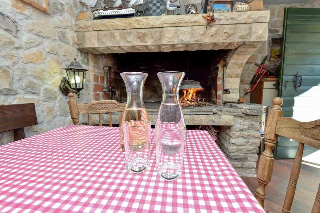 Holiday Home Jakov 비빈제 외부 사진