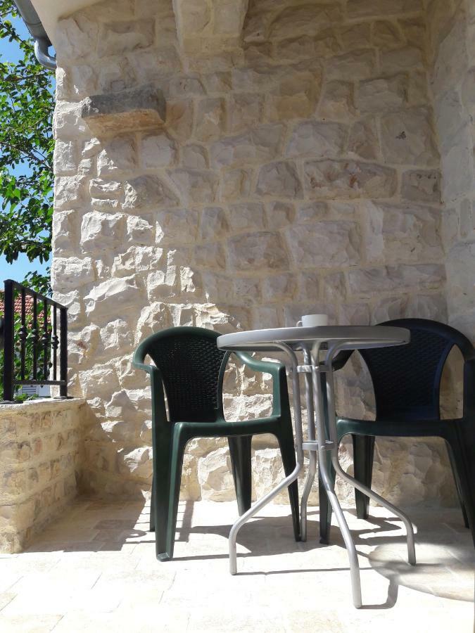 Holiday Home Jakov 비빈제 외부 사진
