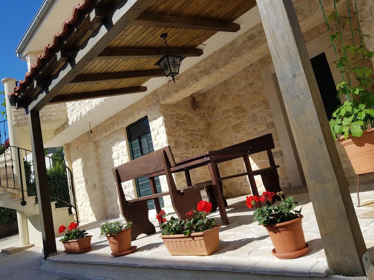 Holiday Home Jakov 비빈제 외부 사진